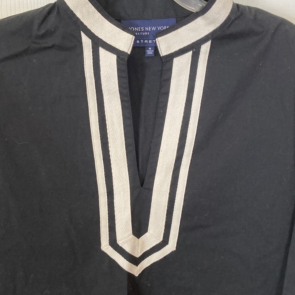 Jones New York Black Tunic with White Accents - Picture 3 of 8